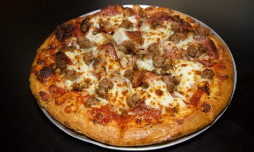 Find Outstanding Flavors With the Best Gourmet Pizza Restaurant in Kalamazoo