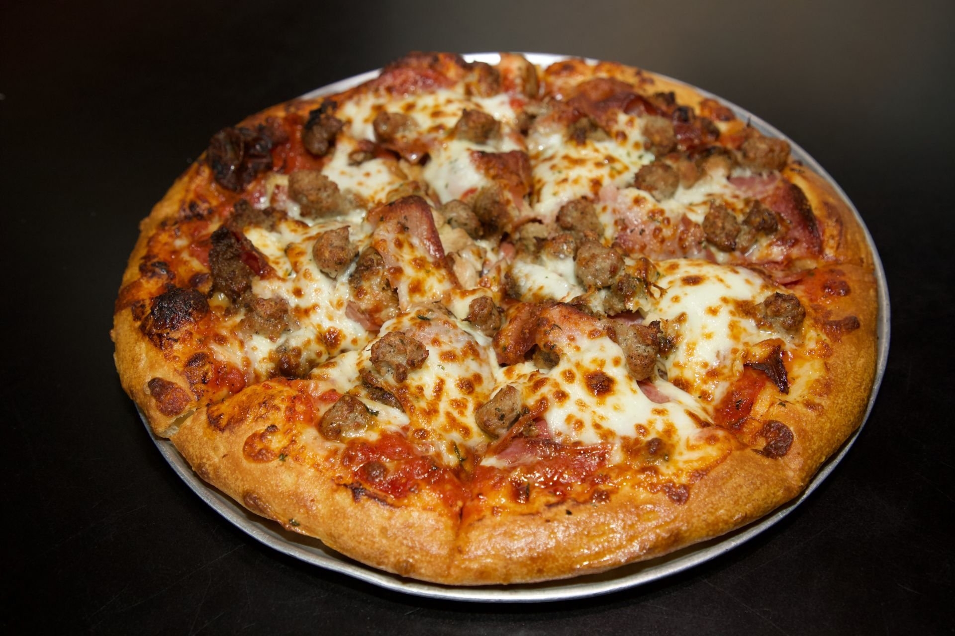 Pizza Night in Kalamazoo & Portage | Erbelli’s Pizza